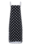 Vestido midi de poá preto e branco fluido com alças franzidas brancas