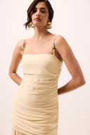 Vestido longo amarelo manteiga em viscose com corpo franzido