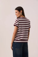 Camiseta listrada vinho e branca em algodão