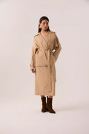 Casaco trench coat curto caqui com cinto
