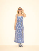 Vestido midi em jacquard chinês azul e prata com decote reto e alças finas