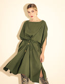 Vestido midi Mila verde musgo com mangas capa e franzido frontal