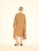 Vestido midi Mila camelo com mangas capa